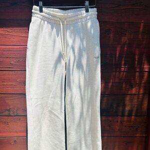Aritzia TNA Sweatpants